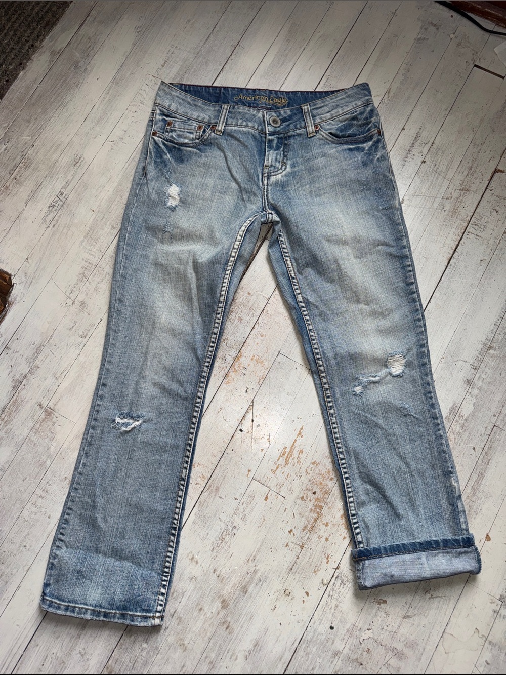 American Eagle Outfitters faded blue distressed jeans - Picture 6 of 9